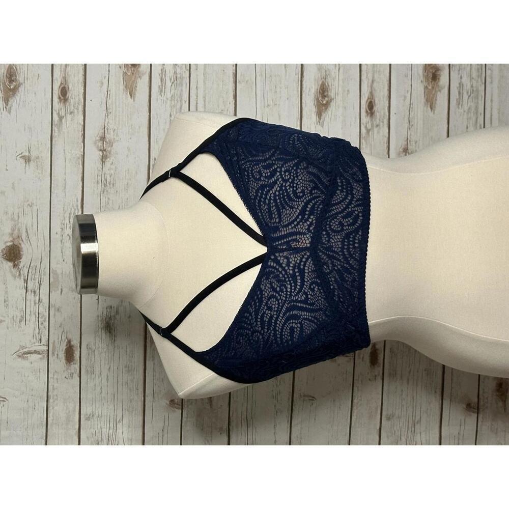 Torrid coquette navy blue/black lace racerback bralette Size 2/2X